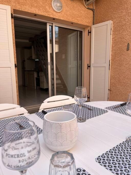 Charmant pavillon pour 5-6 pers. Apartment in Agde