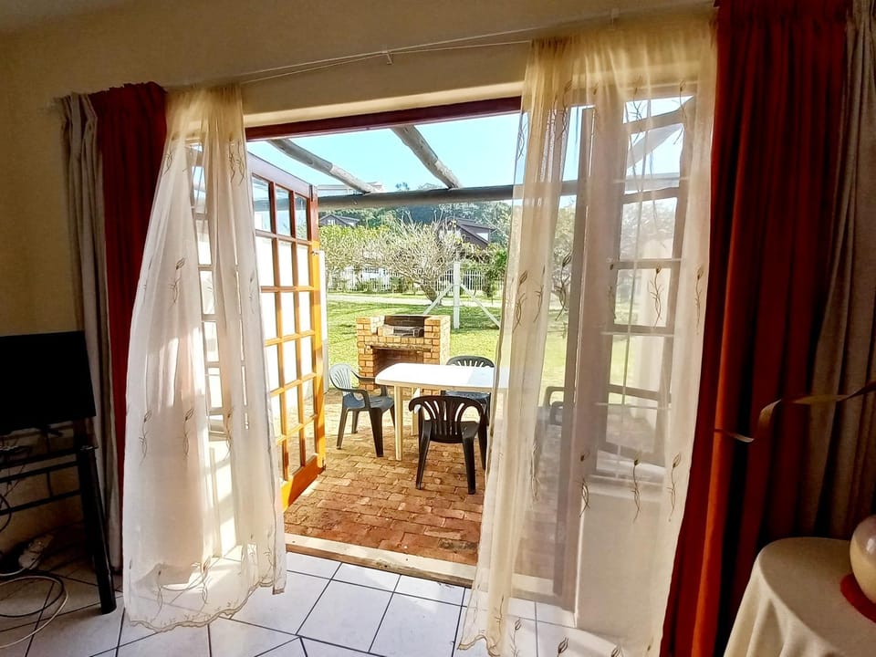 Patio, Balcony/Terrace, Seating area