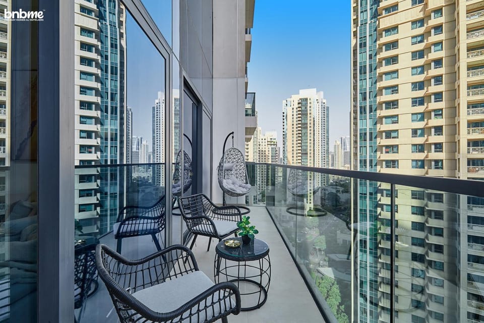 Patio, View (from property/room), Seating area, City view