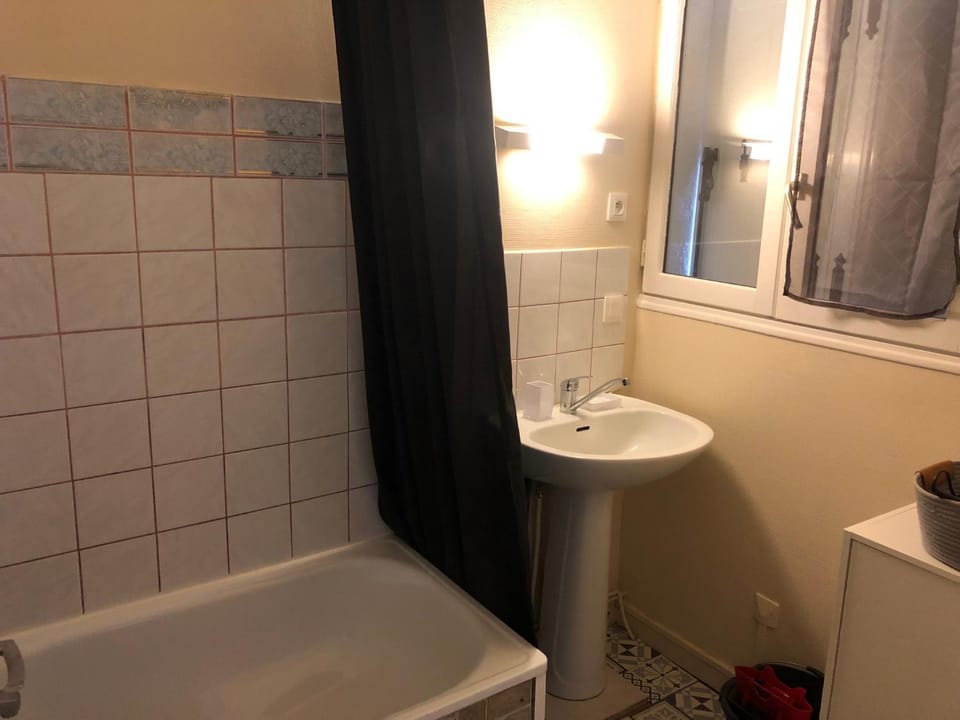 Charmant studio proche centre ville d’Orléans Apartment in Orléans