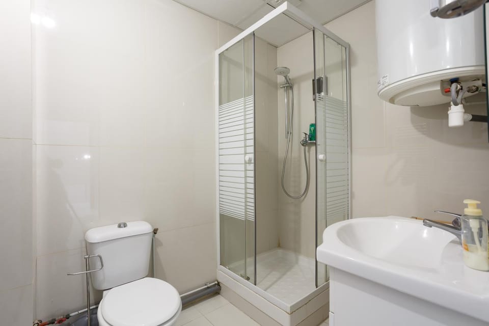 Le blanc droit 3éme étage droite 23A Apartment in Île-de-France