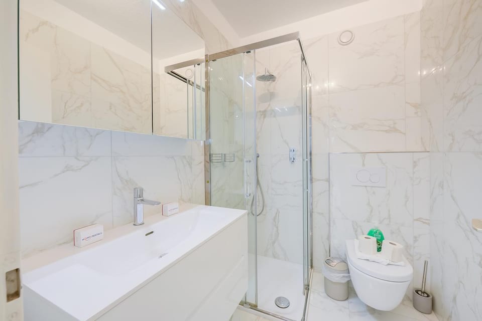 Shower, Bathroom