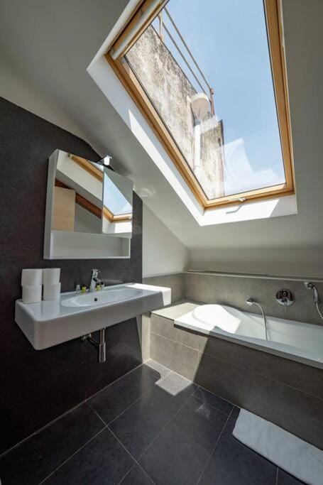 Wave By Dimorra Apartment in Naples