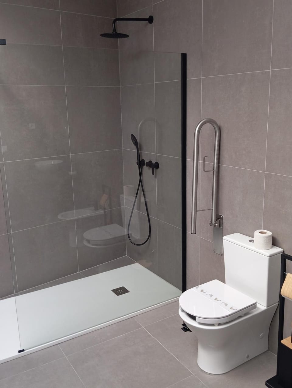 Shower, Toilet, Bathroom
