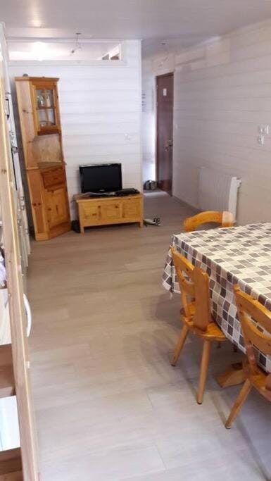 Communal lounge/ TV room, Dining area
