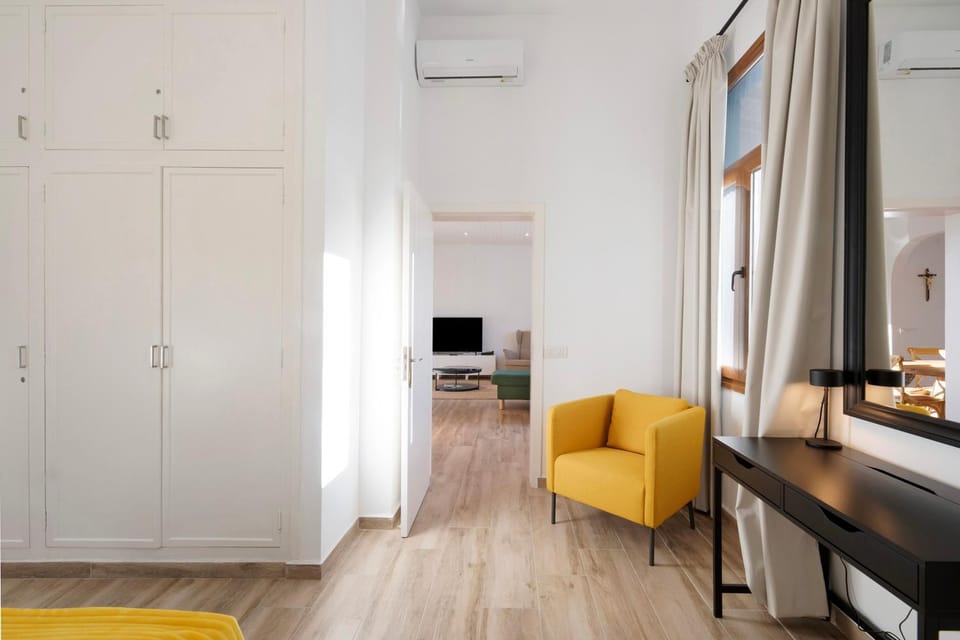 Property building, Living room