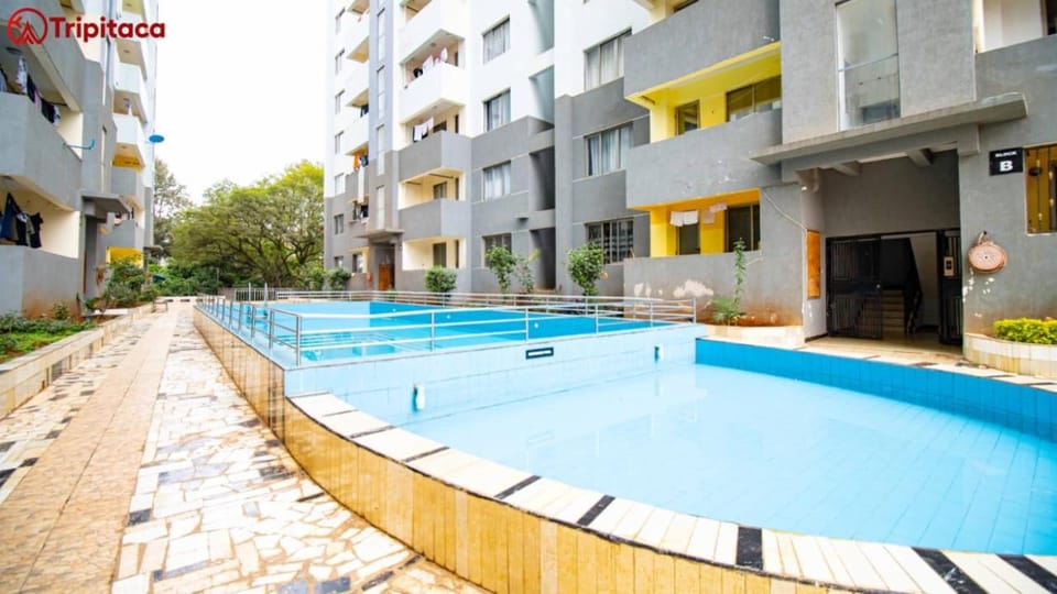 Property building, Swimming pool