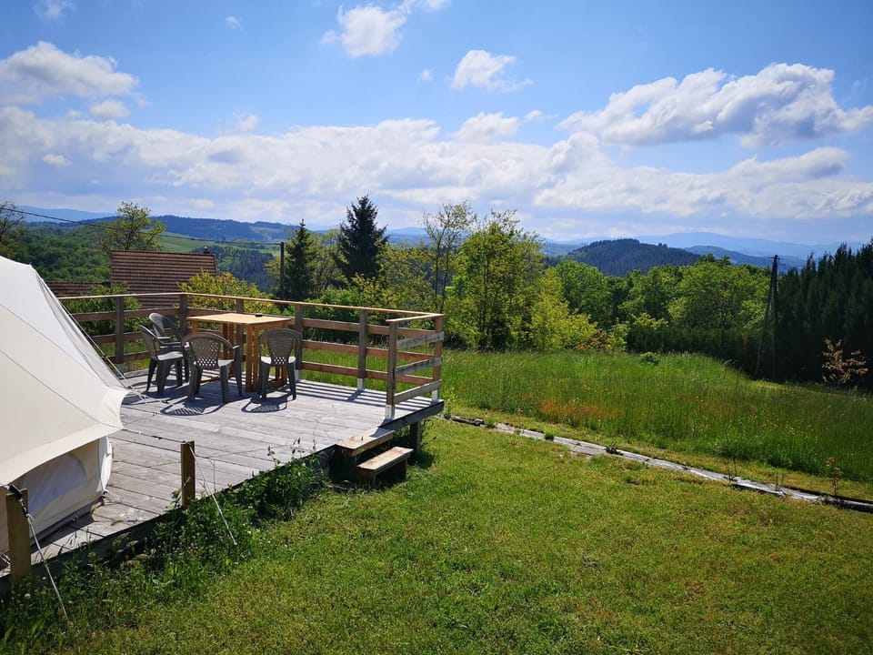 Balcony/Terrace, Mountain view