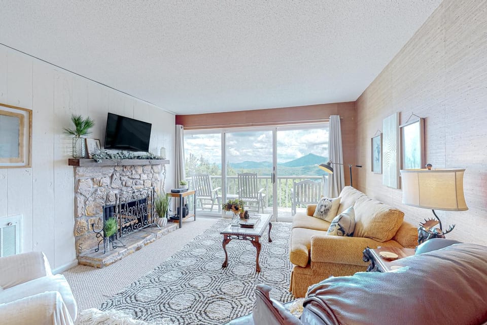 Cozy Mountain Nest Apartment in Sugar Mountain