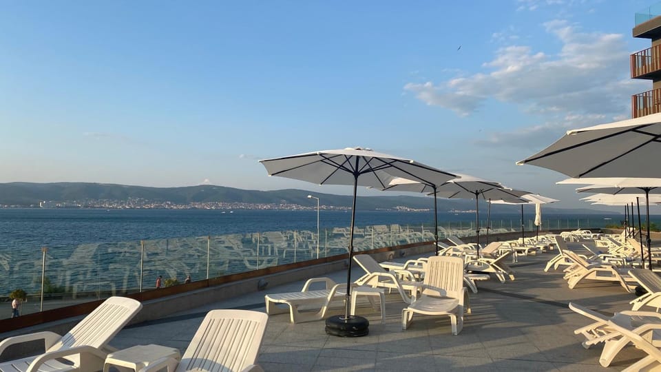 Day, View (from property/room), Balcony/Terrace, Beach, Mountain view, River view, Sea view