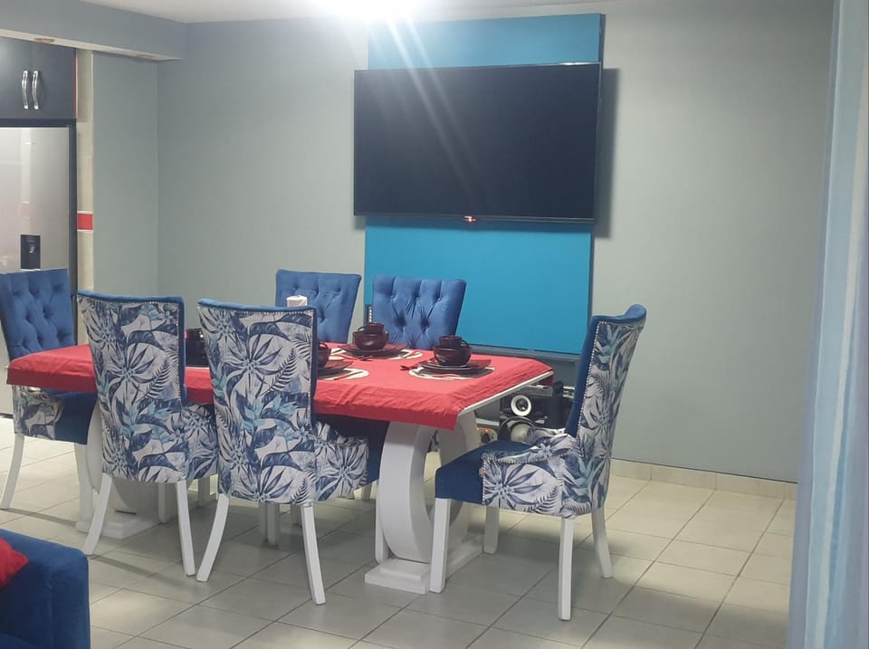 TV and multimedia, Dining area