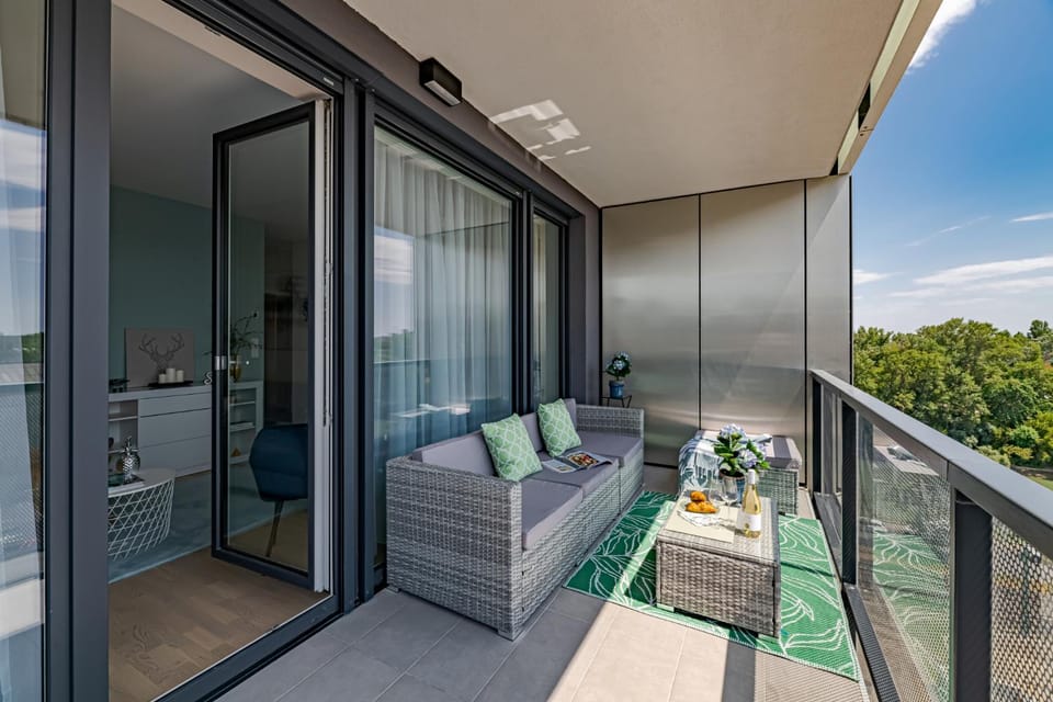 Balcony/Terrace, Balcony/Terrace