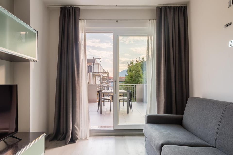 Balcony/Terrace, Living room