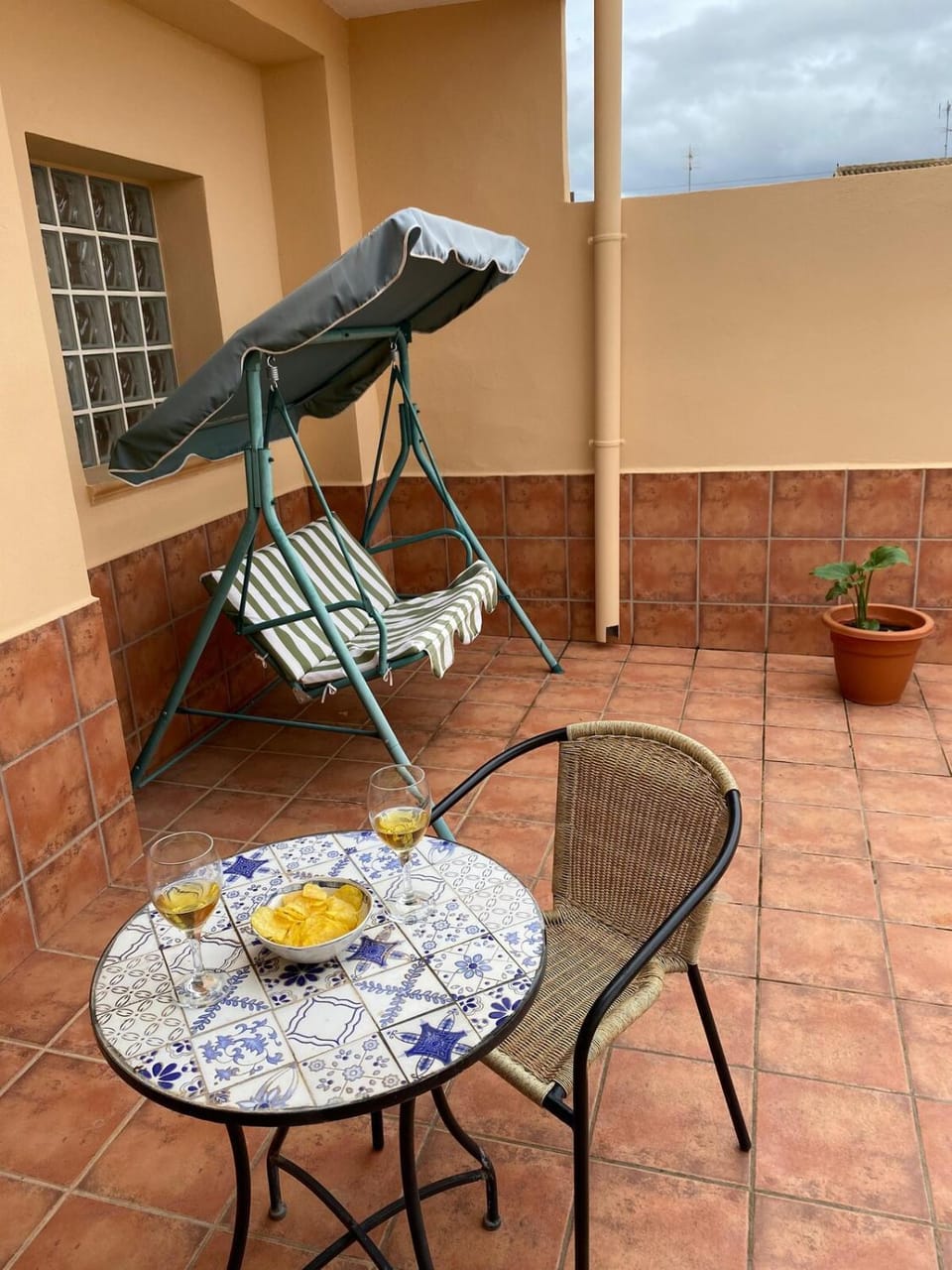 Patio, Day, Balcony/Terrace