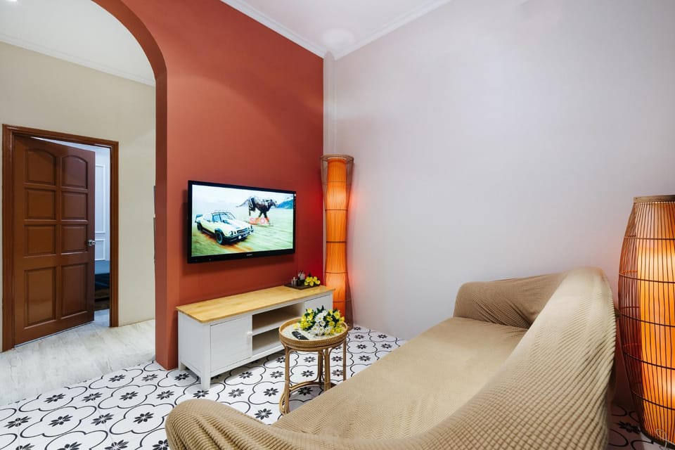 Communal lounge/ TV room, TV and multimedia, Living room, Seating area