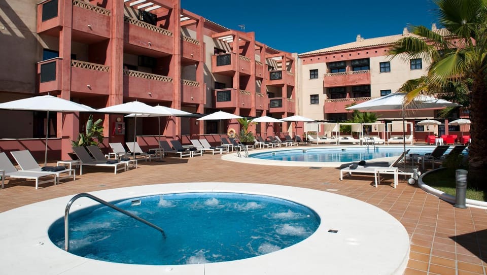 Property building, Garden, Pool view, Swimming pool, Swimming pool