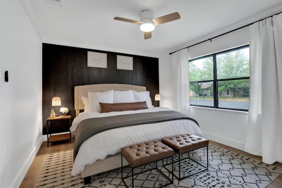 Bed, Bedroom