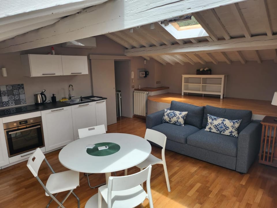 Mansarda Salviatino Apartment in Florence