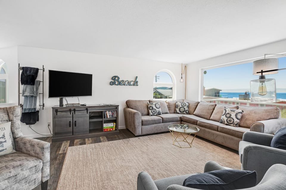 The Whaler House in Rockaway Beach