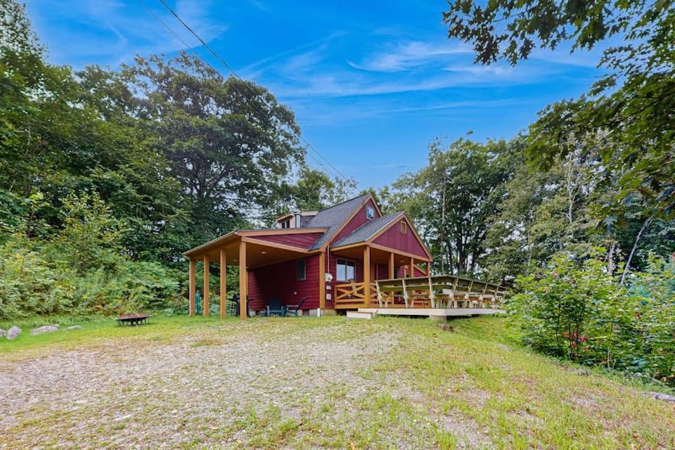 Property building, Day, Natural landscape, Garden view