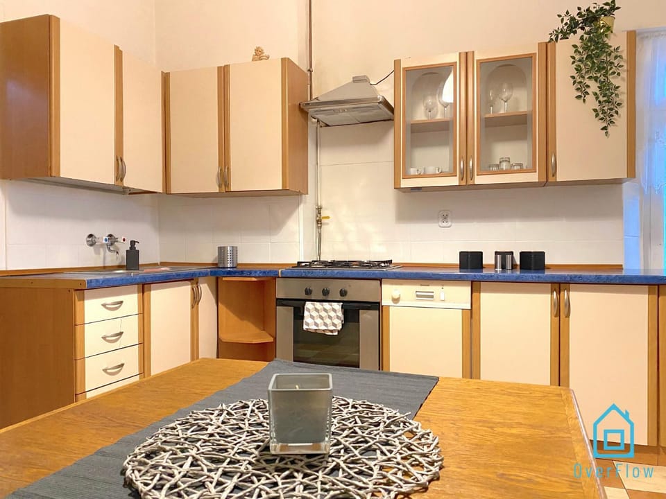 Square Room - 20 Minutes to Gdańsk Old Town & Seaside Vacation rental in Gdansk