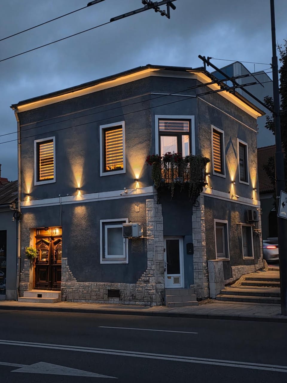 Property building, Street view