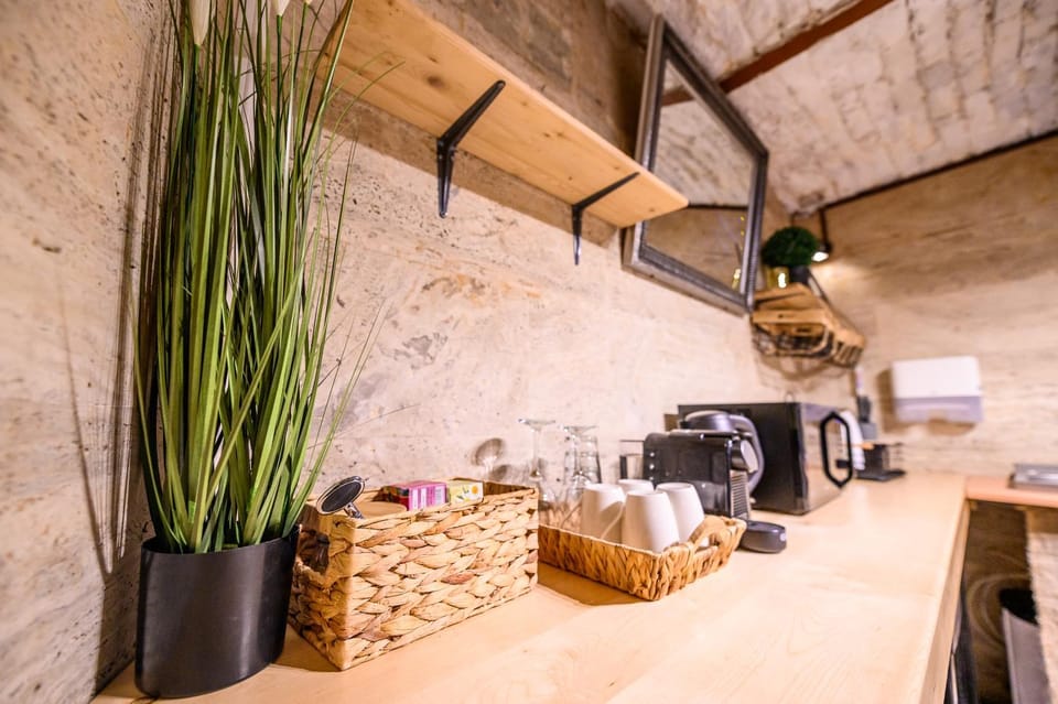 Coffee/tea facilities, Kitchen or kitchenette, minibar