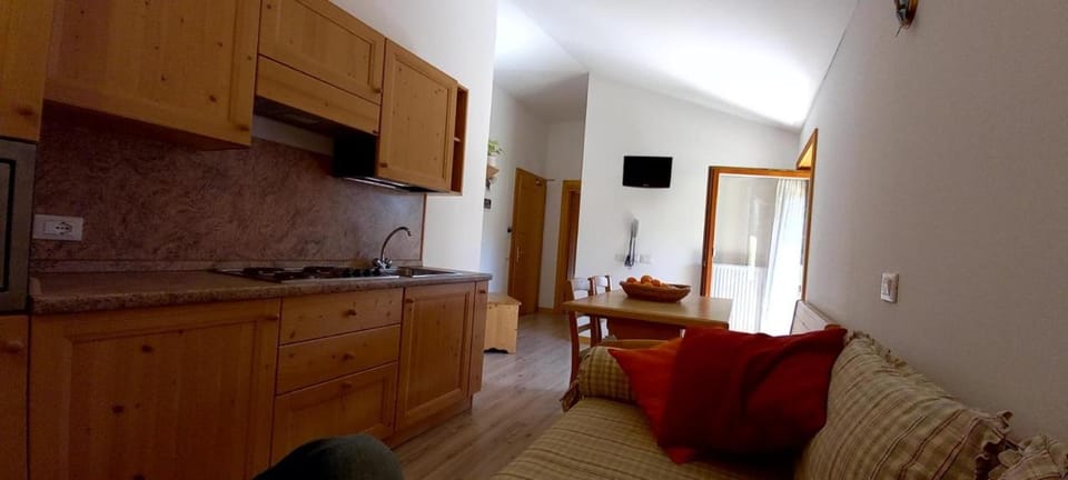 Kitchen or kitchenette, Living room