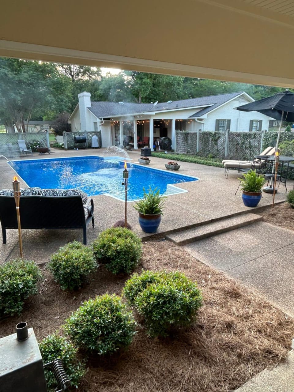 Pool view, Swimming pool, sunbed