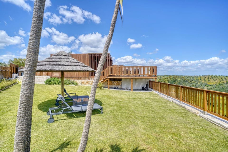 Property building, Natural landscape, Garden, Garden view
