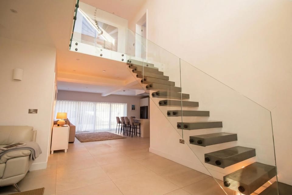 Langland Bay House House in The Mumbles