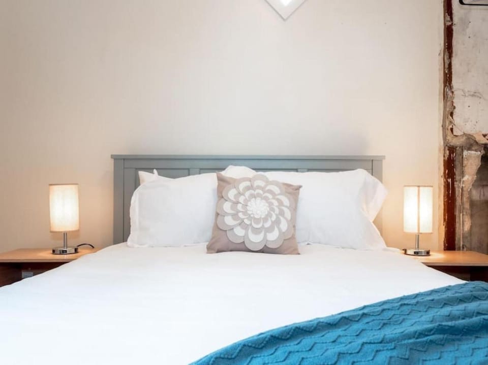 Cozy OTR Home with Private Roof Deck House in Over The Rhine