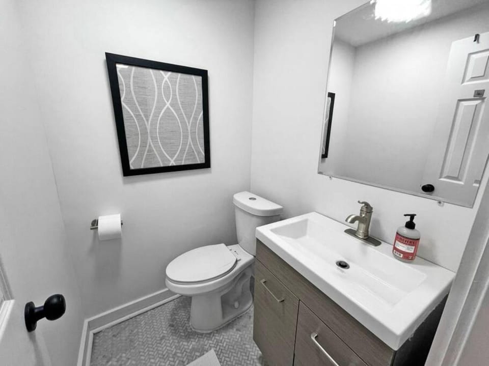 Cute Microapartment Walkable to Everything Apartment in Over The Rhine