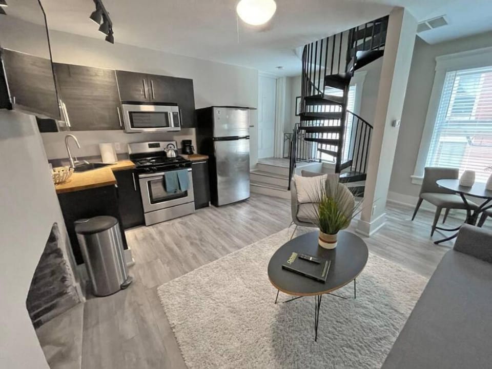 Quiet 1-Bedroom Loft near Entertainment District Apartment in Over The Rhine
