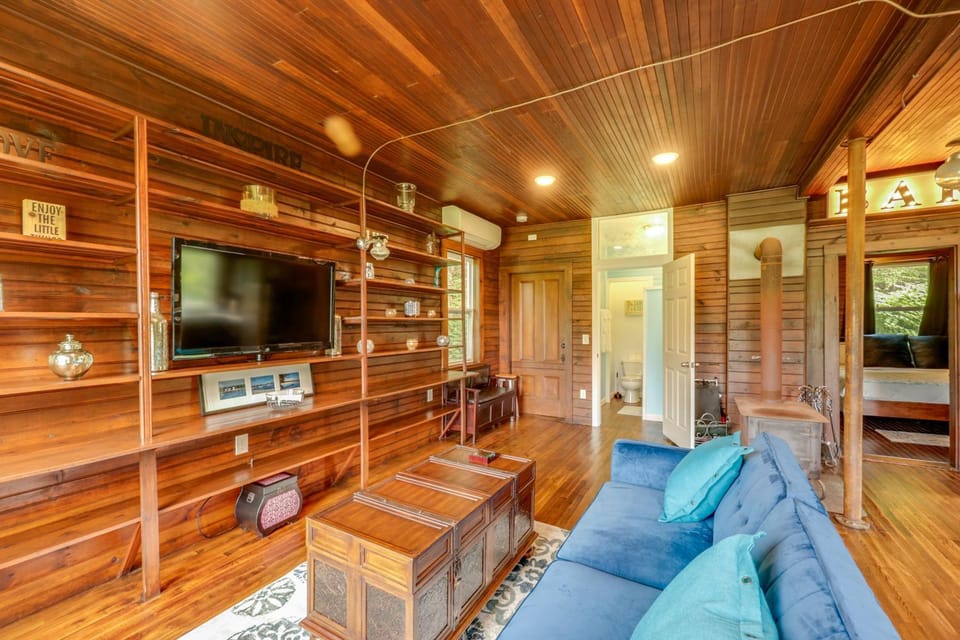 Peaceful Gouldsboro Vacation Rental w/ Grill House in Gouldsboro