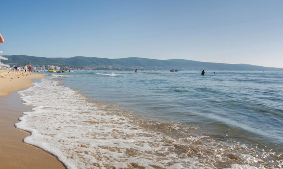 Day, Beach, Mountain view, Sea view