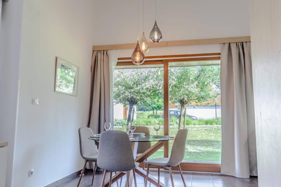 Living room, Dining area, Garden view