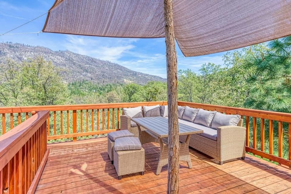 11 Acre Mountain Spirit Retreat House in Sierra Nevada