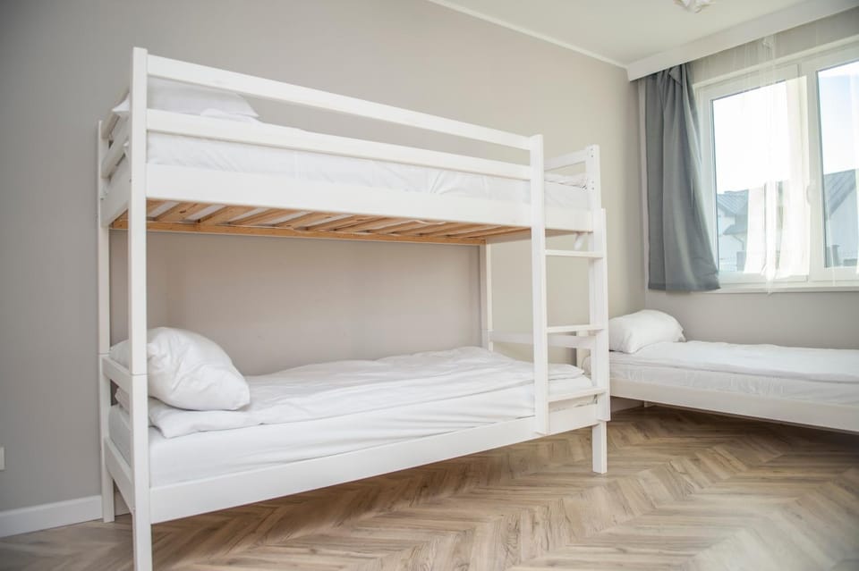 Bed, bunk bed