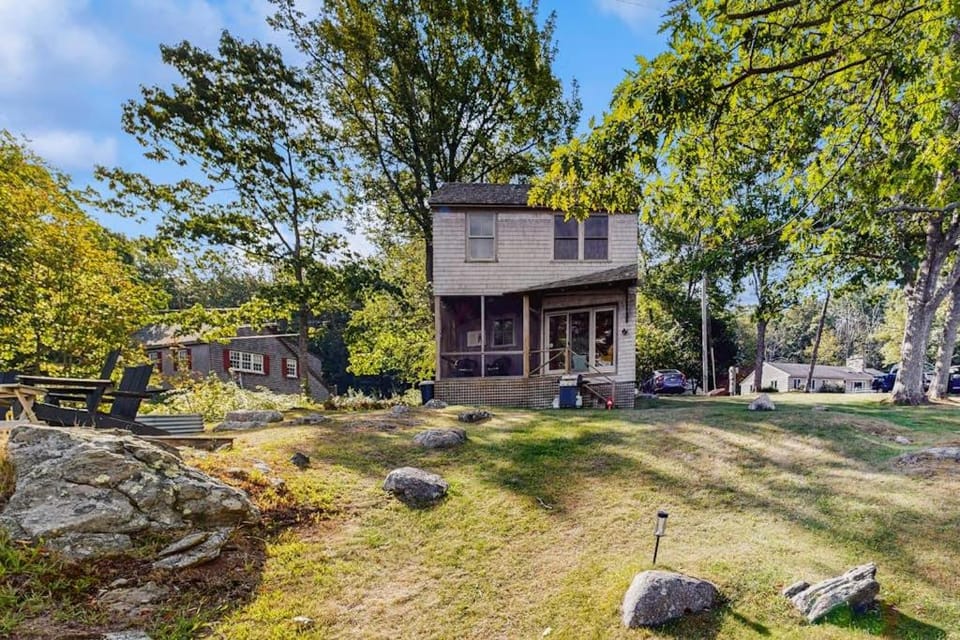 Property building, Day, Natural landscape