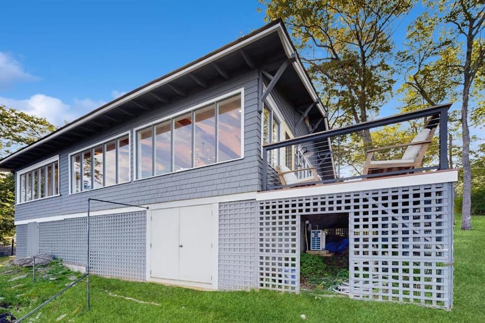 Property building, Day