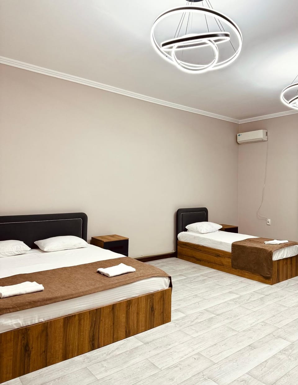 Bed, Photo of the whole room, Bedroom, towels, air conditioner