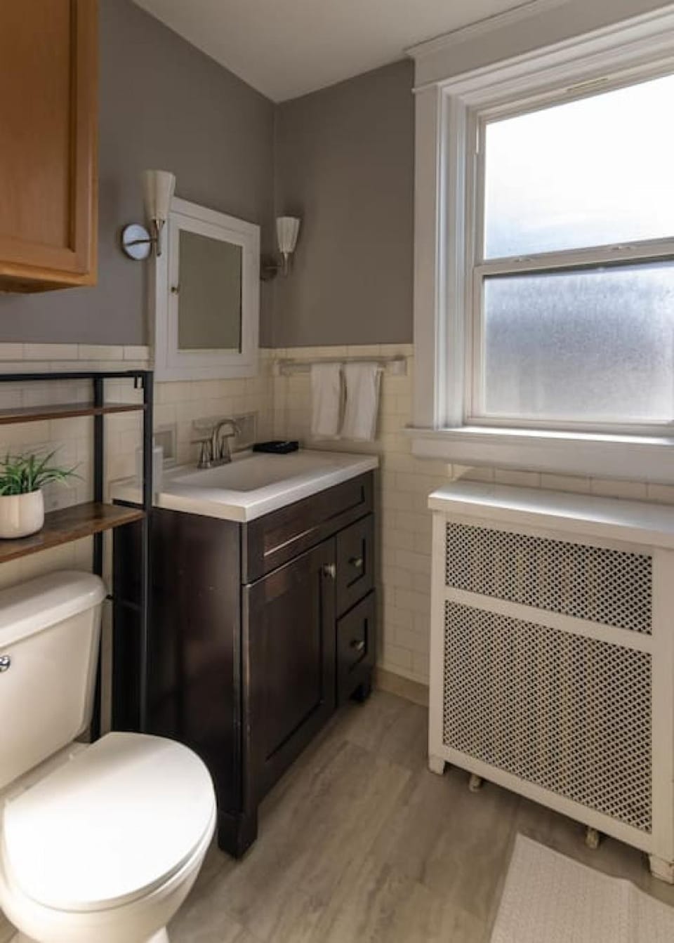 Hyde Park Comfort Near Rookwood Apartment in Cincinnati