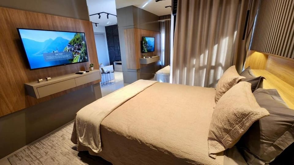 Communal lounge/ TV room, Bed, TV and multimedia, Photo of the whole room, Bedroom