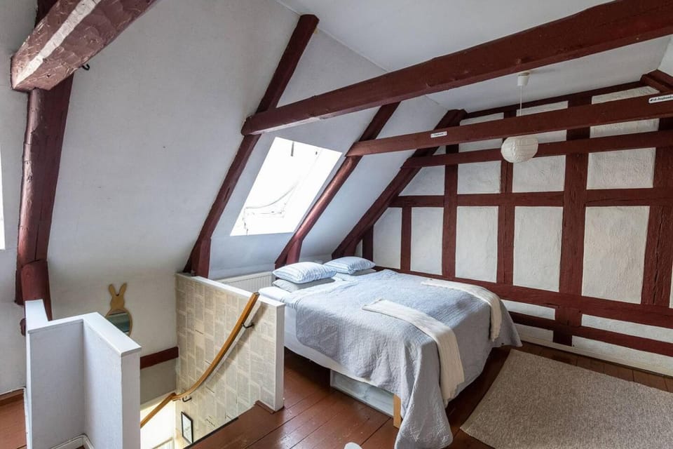 Litet gathus mitt i Ystad House in Skåne County