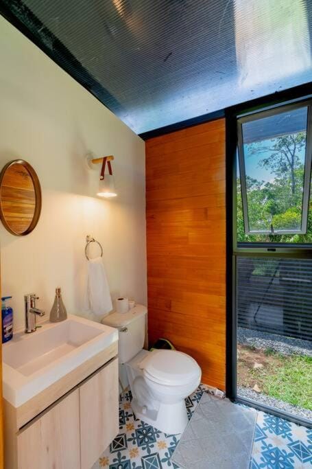 Tiny garden house Chalet in Cartago Province, Costa Rica