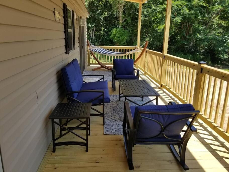 Patio, Seating area