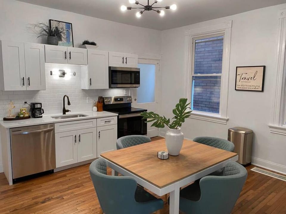 Explore Downtown from Adorable Mount Adams House in Cincinnati