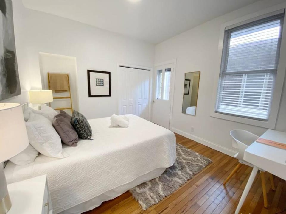 Explore Downtown from Adorable Mount Adams House in Cincinnati