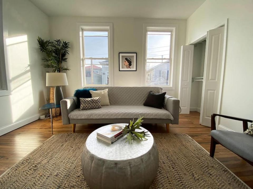 Explore Downtown from Adorable Mount Adams House in Cincinnati